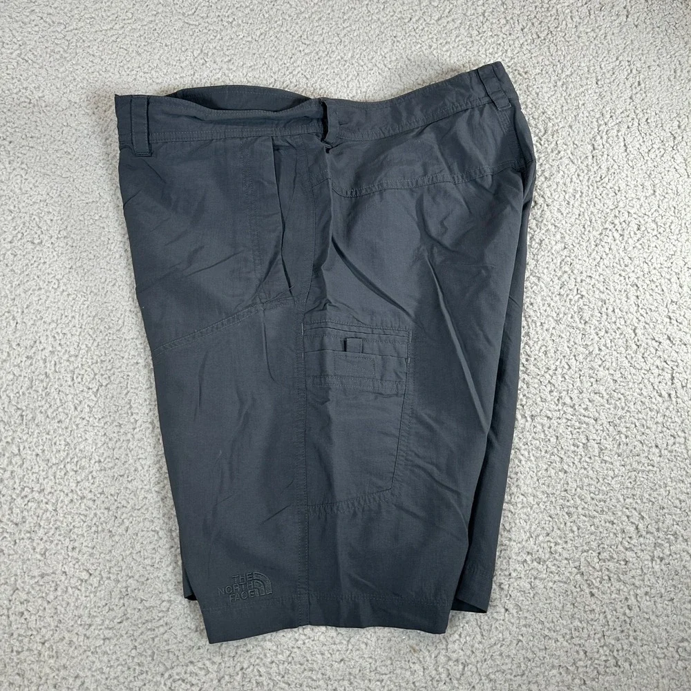 The North Face Mens Size 36 Gray Cargo Shorts Outdoor Hiking Quick Dry‎